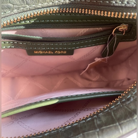 MICHAEL KORS Amazon Green Medium Crocodile Embossed Leather Crossbody Bag - Picture 5 of 5